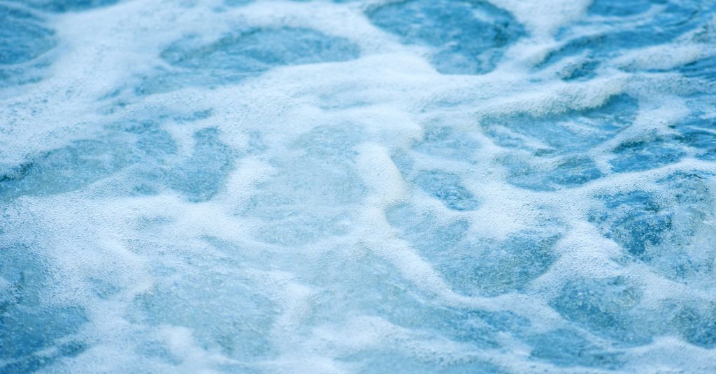 spa clean sanitiser chlorine bromine maintenance tips winter pool water